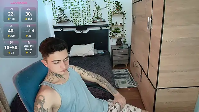 santii ss online show from 04/27/26, 04:49