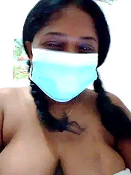 Snapshot of boosypussy chatting on 07/17/26, 12:12 boosypussy online show from 07/17/26, 12:12