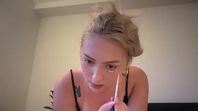 Kitty Swetty online show from 05/07/26, 07:19
