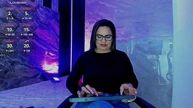 Agatha Pleasure online show from 01/08/26, 11:45