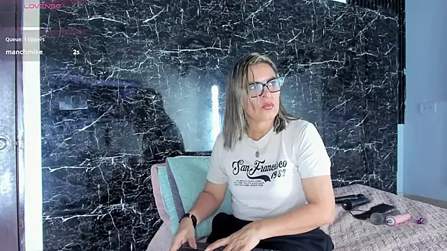 Snapshot of Agatha_Pleasure chatting on 04/29/26, 12:20 Agatha Pleasure online show from 04/29/26, 12:20