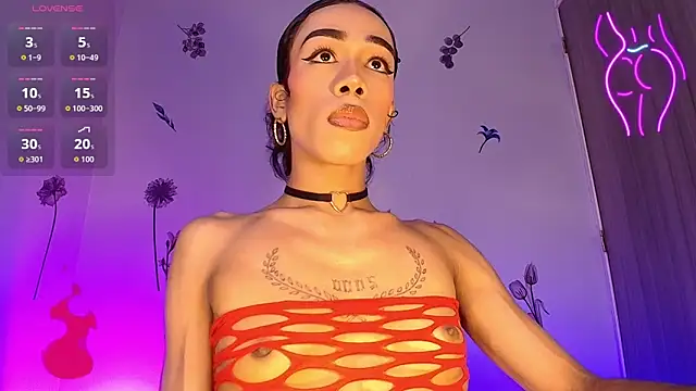 Barbydominant fetish online show from 01/06/26, 11:36