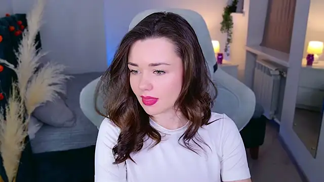 AvaFlower online show from 10/18/25, 02:18