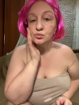 Snapshot of FetishIris chatting on 09/15/25, 02:28 FetishIris online show from 09/15/25, 02:28