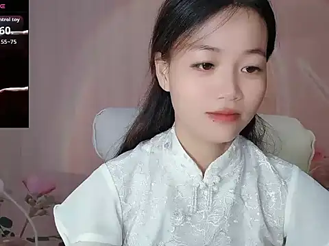 Snapshot of Lele-Baby chatting on 09/10/25, 12:43 Lele-Baby online show from 09/10/25, 12:43