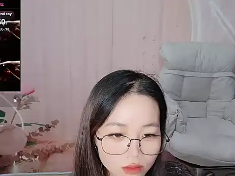 Snapshot of Lele-Baby chatting on 09/16/25, 12:44 Lele-Baby online show from 09/16/25, 12:44