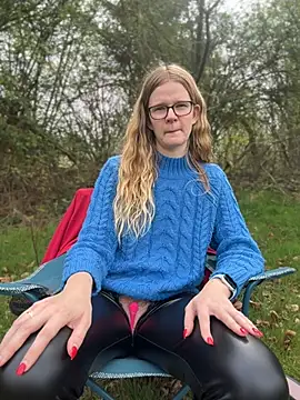 Bikergirl 97 online show from 04/16/26, 11:22