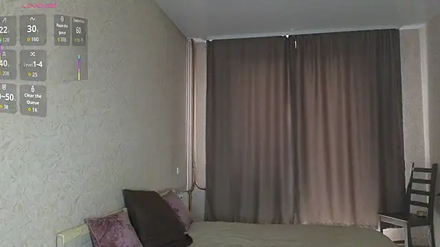 Vi Luxy online show from 07/25/26, 04:43