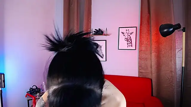 DakariaHills  online show from 10/22/25, 02:39