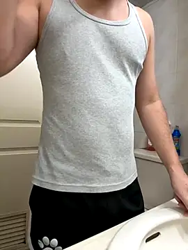 Snapshot of zack23088 chatting on 10/19/25, 12:33 zack23088 online show from 10/19/25, 12:33