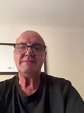 mke1874 online show from 10/15/25, 09:42