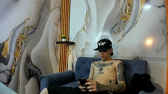 StraightBoy Nick online show from 09/30/25, 05:01