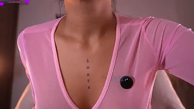 violeth     online show from 02/09/26, 01:15