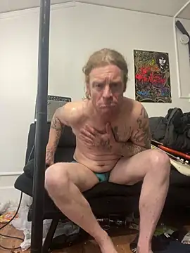 Snapshot of Spiffybiff6hghhb chatting on 12/14/25, 02:55 Spiffybiff6hghhb online show from 12/14/25, 02:55