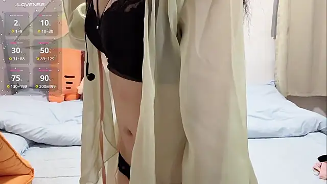 Yingbao-Baby online show from 11/19/25, 01:00