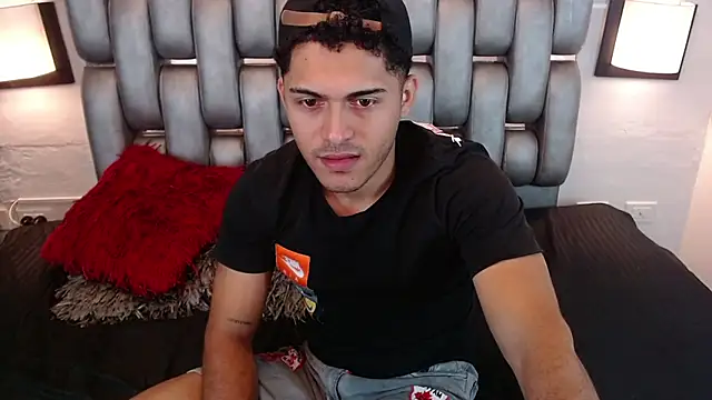 Derek Storm  online show from 04/08/26, 11:32