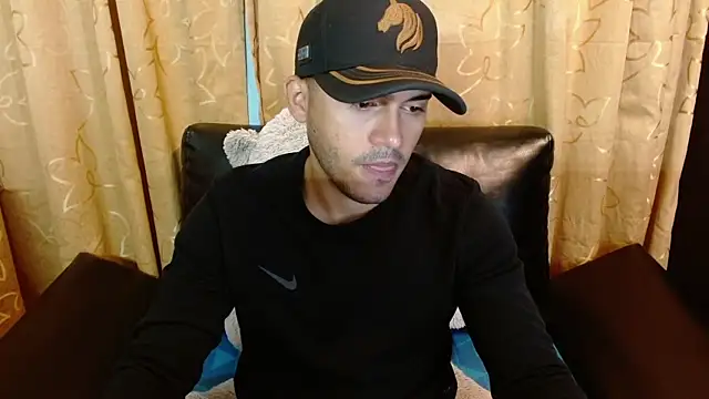 Derek Storm  online show from 04/19/26, 01:43