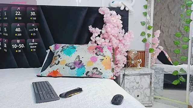 Snapshot of EbonyCoWorker chatting on 05/26/26, 06:59 EbonyCoWorker online show from 05/26/26, 06:59