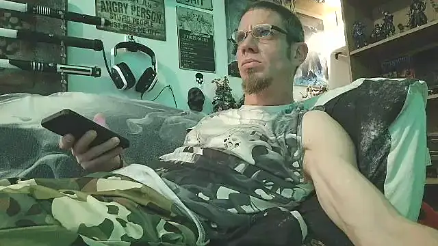 TomXXII online show from 10/28/25, 02:48