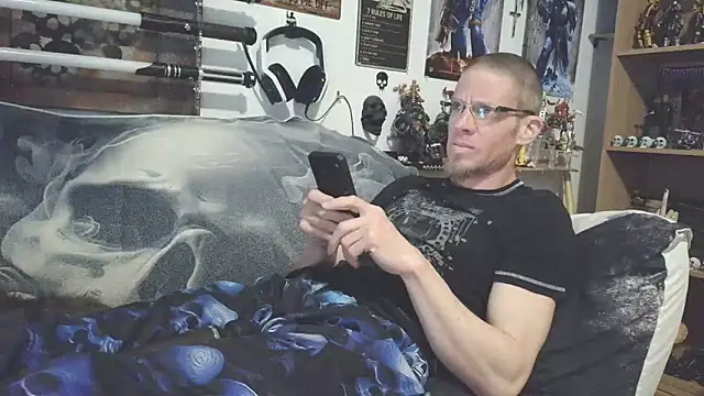 TomXXII online show from 04/06/26, 09:16