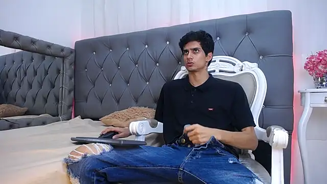 Sebalexis7 online show from 10/16/25, 03:18