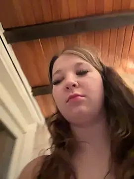 SweetTeenGirl online show from 11/06/25, 06:03