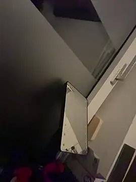 SweetTeenGirl online show from 11/18/25, 08:35