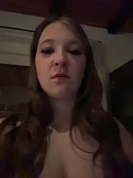 SweetTeenGirl online show from 12/03/25, 05:26