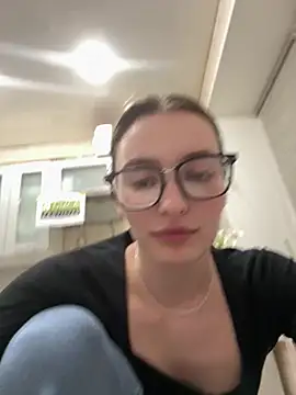 ZariaFlame online show from 04/23/26, 10:45