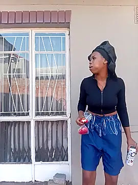 GoldSnowXxX online show from 10/13/25, 02:06