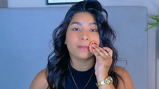 LanaRozz online show from 04/22/26, 07:26