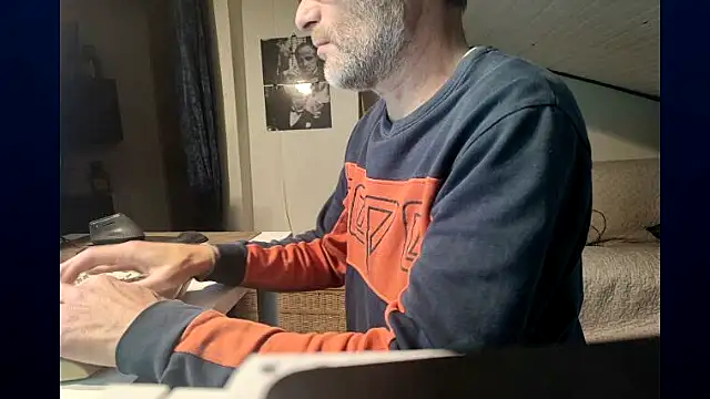 Snapshot of french_male_whore@xh chatting on 12/16/25, 07:57 french male whorexh online show from 12/16/25, 07:57