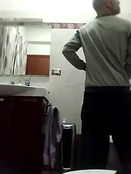 Bohhhhrm online show from 04/17/26, 04:04