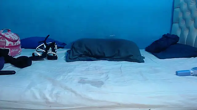 SamiBoobsxx online show from 04/12/26, 06:40