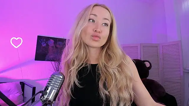 AstraMonroe online show from 04/08/26, 01:00