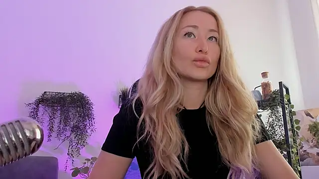 AstraMonroe online show from 04/09/26, 04:56