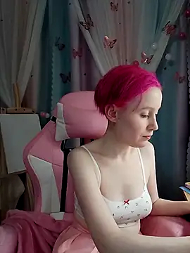 Fuzzy Unicorn online show from 11/17/25, 07:08