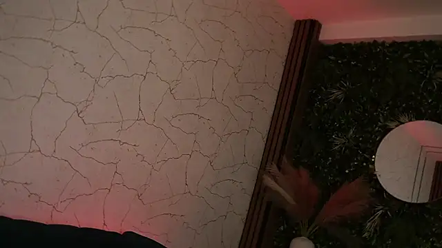 angel wow  online show from 12/18/25, 05:13