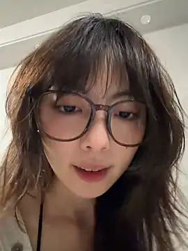 Snapshot of xuannv0000 chatting on 03/02/26, 04:03 xuannv0000 online show from 03/02/26, 04:03