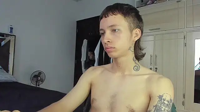 Snapshot of spacehumanz chatting on 01/08/26, 12:18 spacehumanz online show from 01/08/26, 12:18