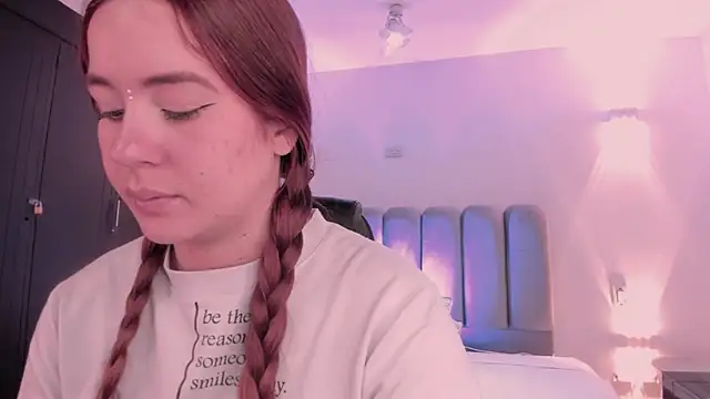 AlliceLover online show from 12/22/25, 11:51