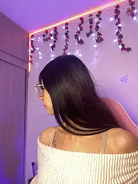 Lia  1 online show from 01/16/26, 12:36