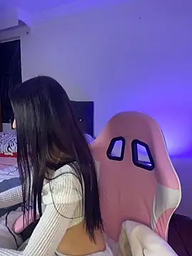 Lia  1 online show from 03/04/26, 10:10