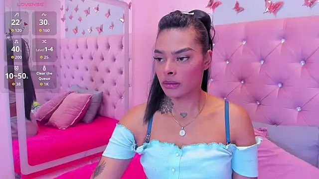 EmmaEbony  online show from 04/17/26, 12:30