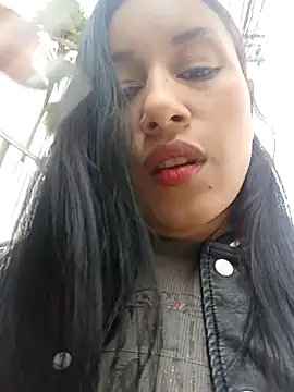 Snapshot of Billie_Eilish chatting on 10/08/25, 06:49 Billie Eilish online show from 10/08/25, 06:49