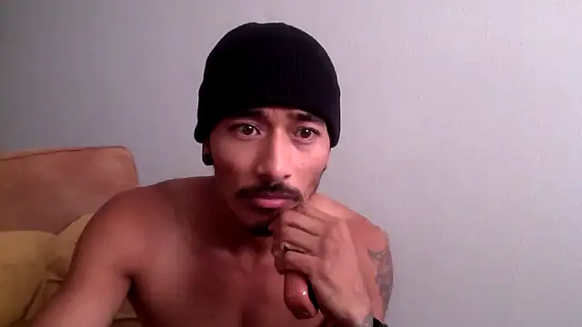 Snapshot of tanjir020 chatting on 11/06/25, 11:04 tanjir020 online show from 11/06/25, 11:04