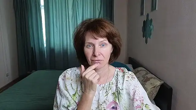 Snapshot of Lia_Tito chatting on 09/11/25, 12:38 Lia Tito online show from 09/11/25, 12:38