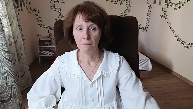 Snapshot of Lia_Tito chatting on 09/15/25, 12:16 Lia Tito online show from 09/15/25, 12:16