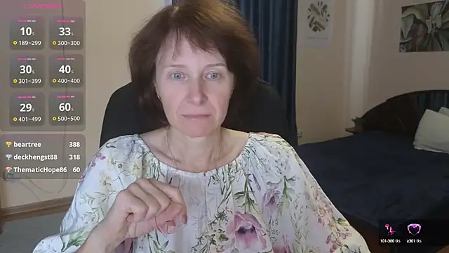 Snapshot of Lia_Tito chatting on 10/09/25, 06:00 Lia Tito online show from 10/09/25, 06:00