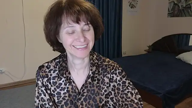 Lia Tito online show from 11/29/25, 06:16